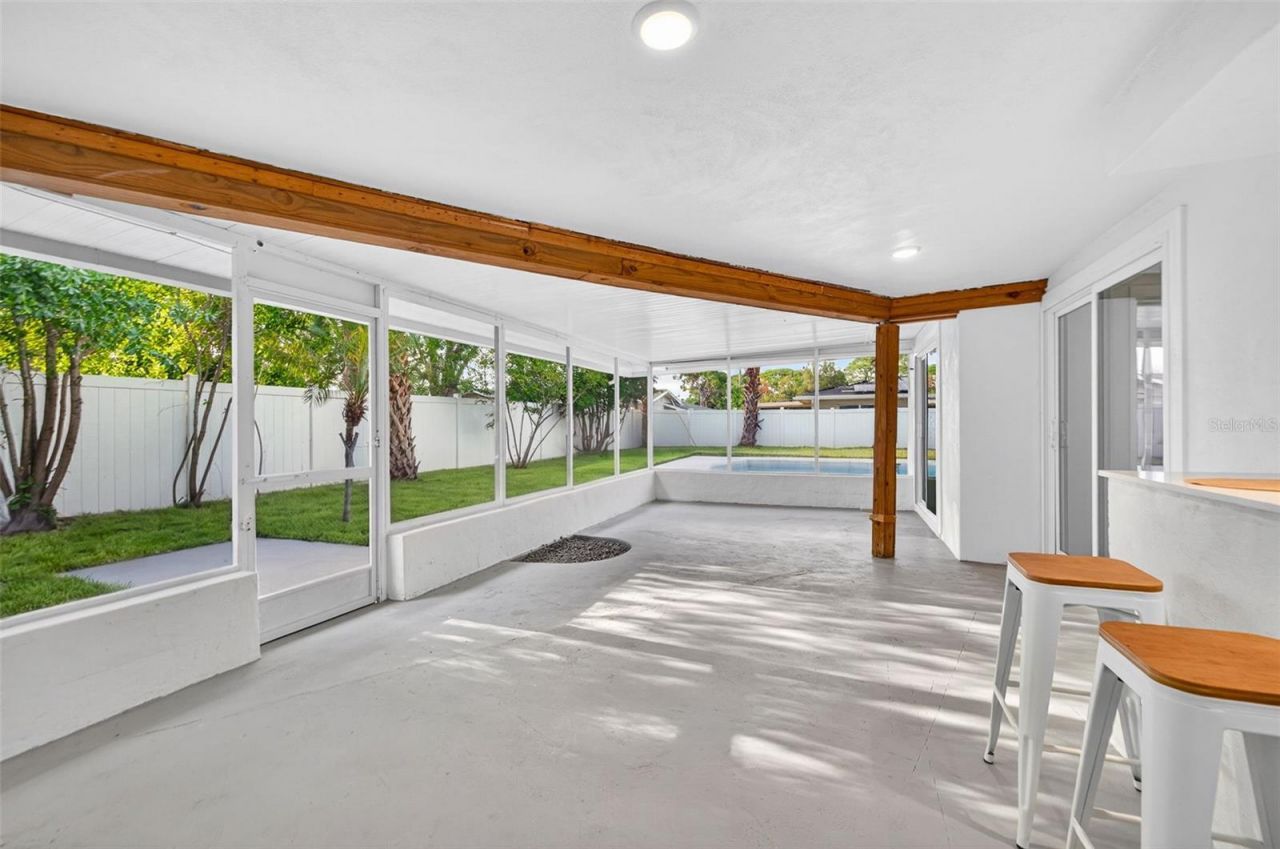 6649 Pinellas Point Drive S, Saint Petersburg, FL 33712 Photo