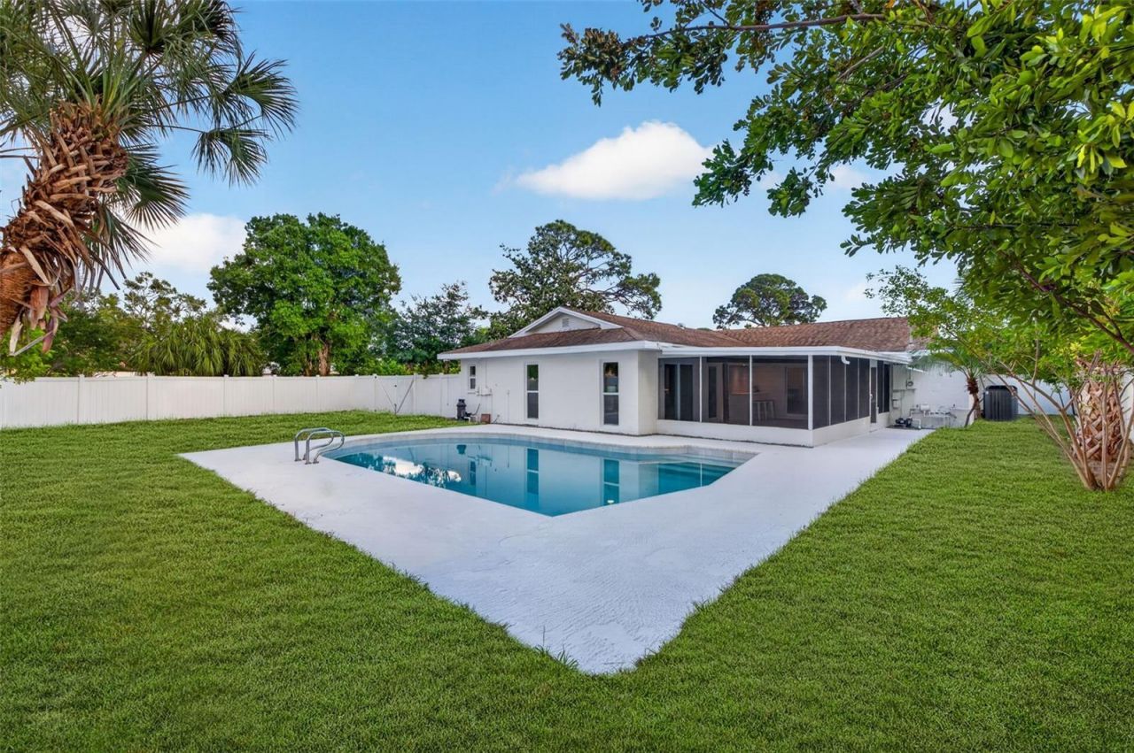 6649 Pinellas Point Drive S, Saint Petersburg, FL 33712 Photo