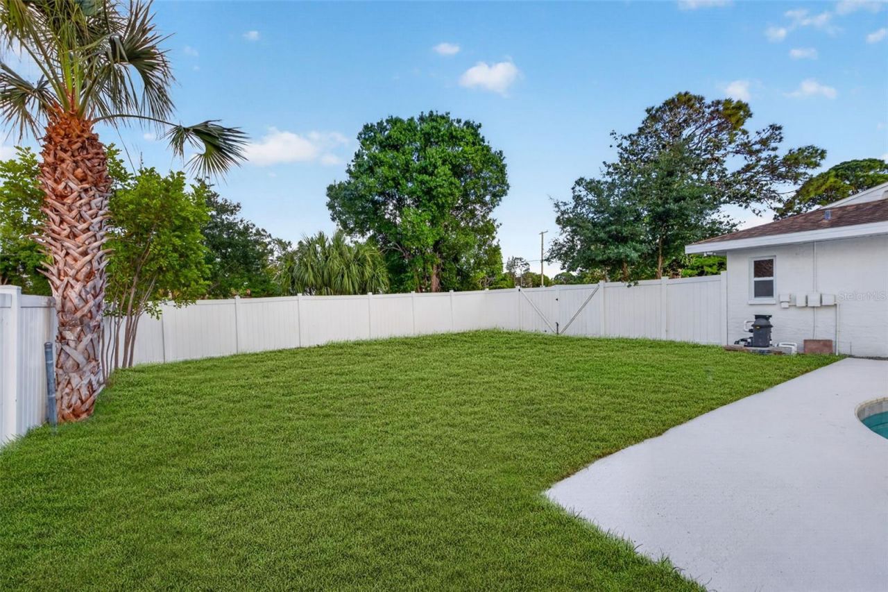 6649 Pinellas Point Drive S, Saint Petersburg, FL 33712 Photo
