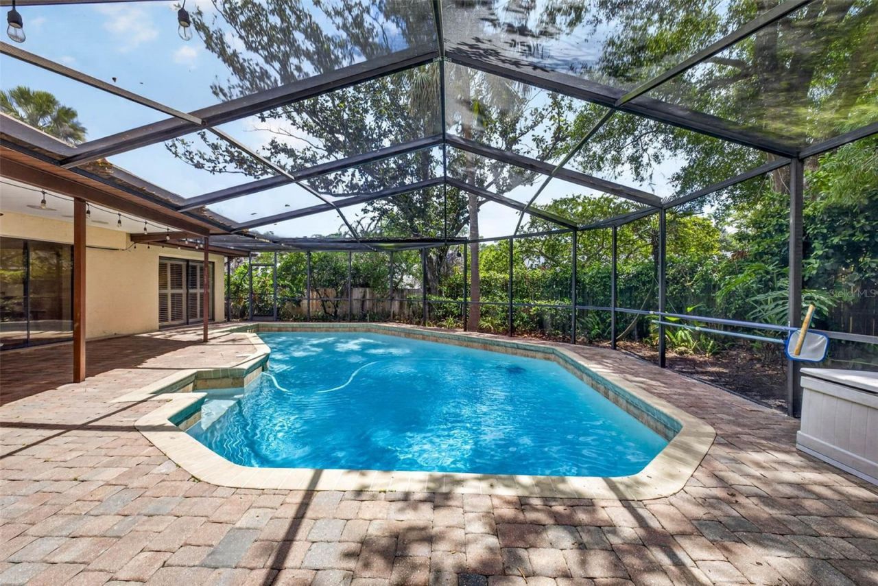 817 Bannockburn Avenue, Temple Terrace, FL 33617 Photo