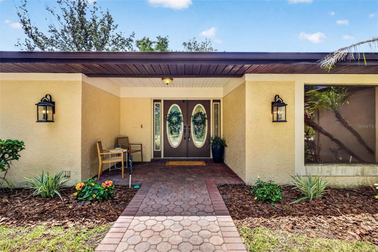 817 Bannockburn Avenue, Temple Terrace, FL 33617 Photo