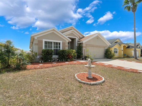 640 LADY DIANA DRIVE , DAVENPORT, FL 33837