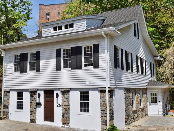 26 Latimer , Bronxville, NY 10708