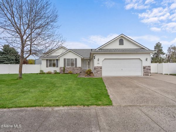 8270 N Ainsworth DR , Hayden, ID 83835