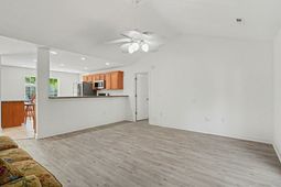 2007 Phoenix Dr. photo 4