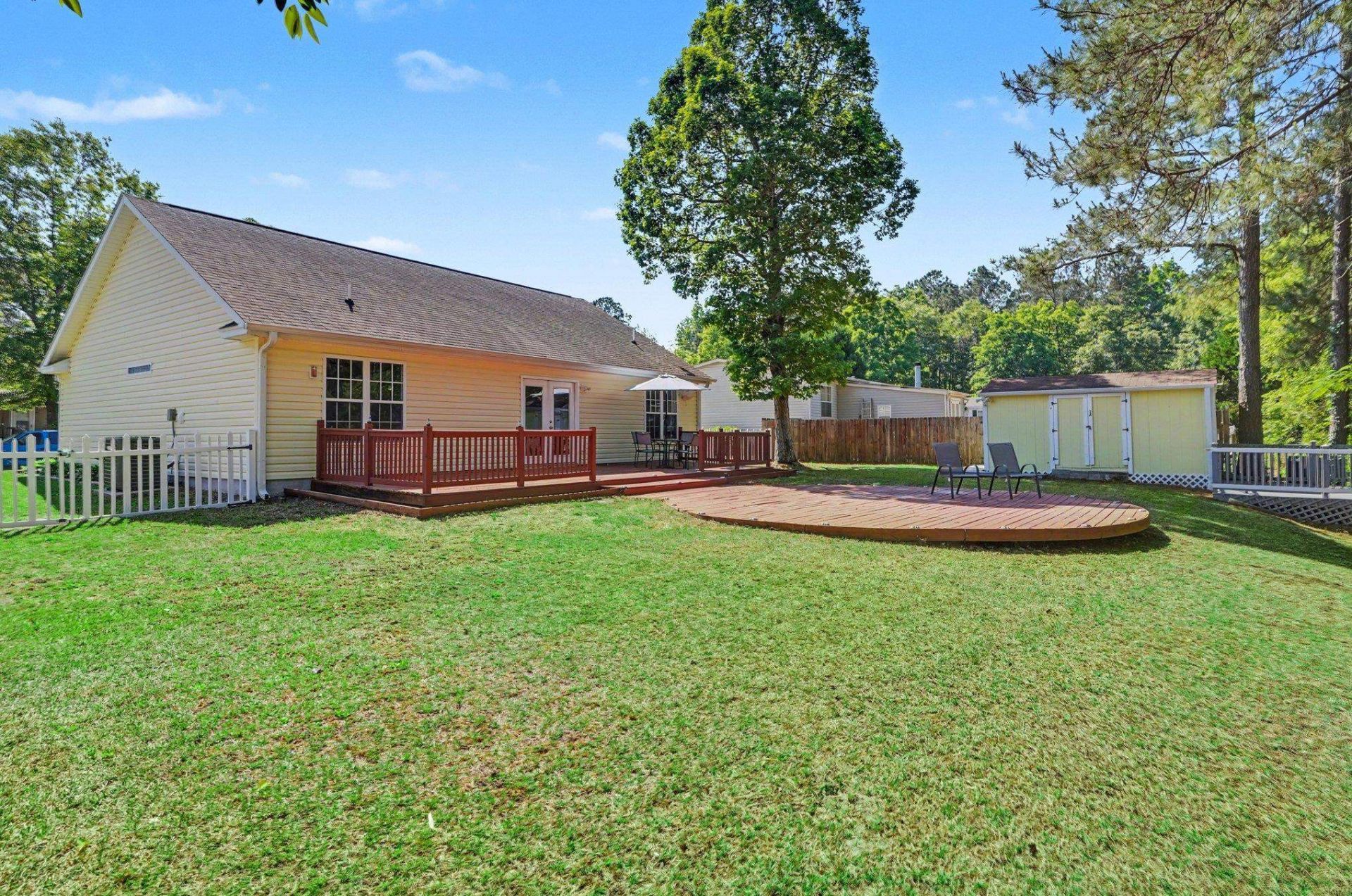 2007 Phoenix Dr. Photo 24