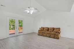 2007 Phoenix Dr. photo 4