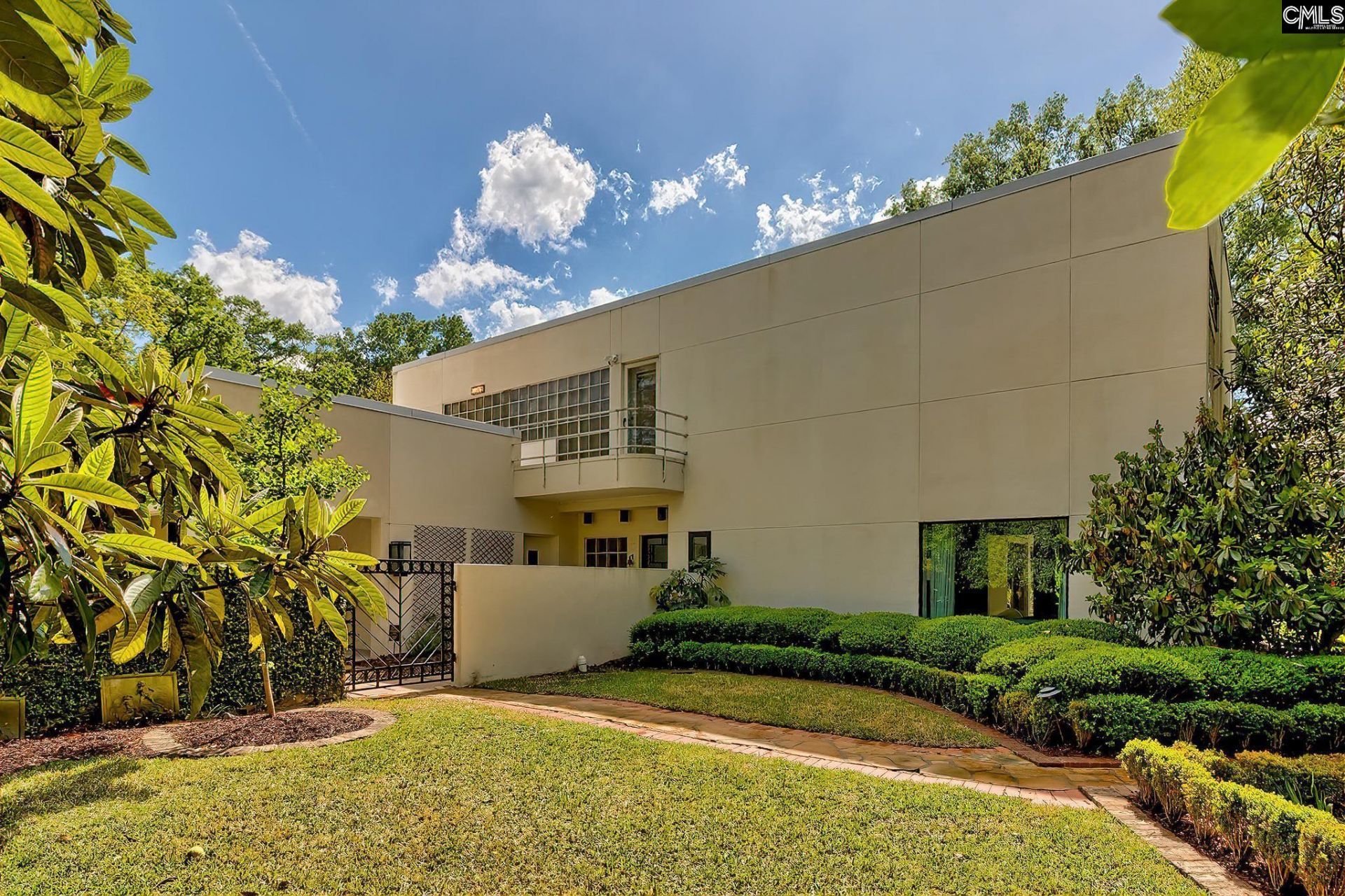 415 Harden Street  Photo 4