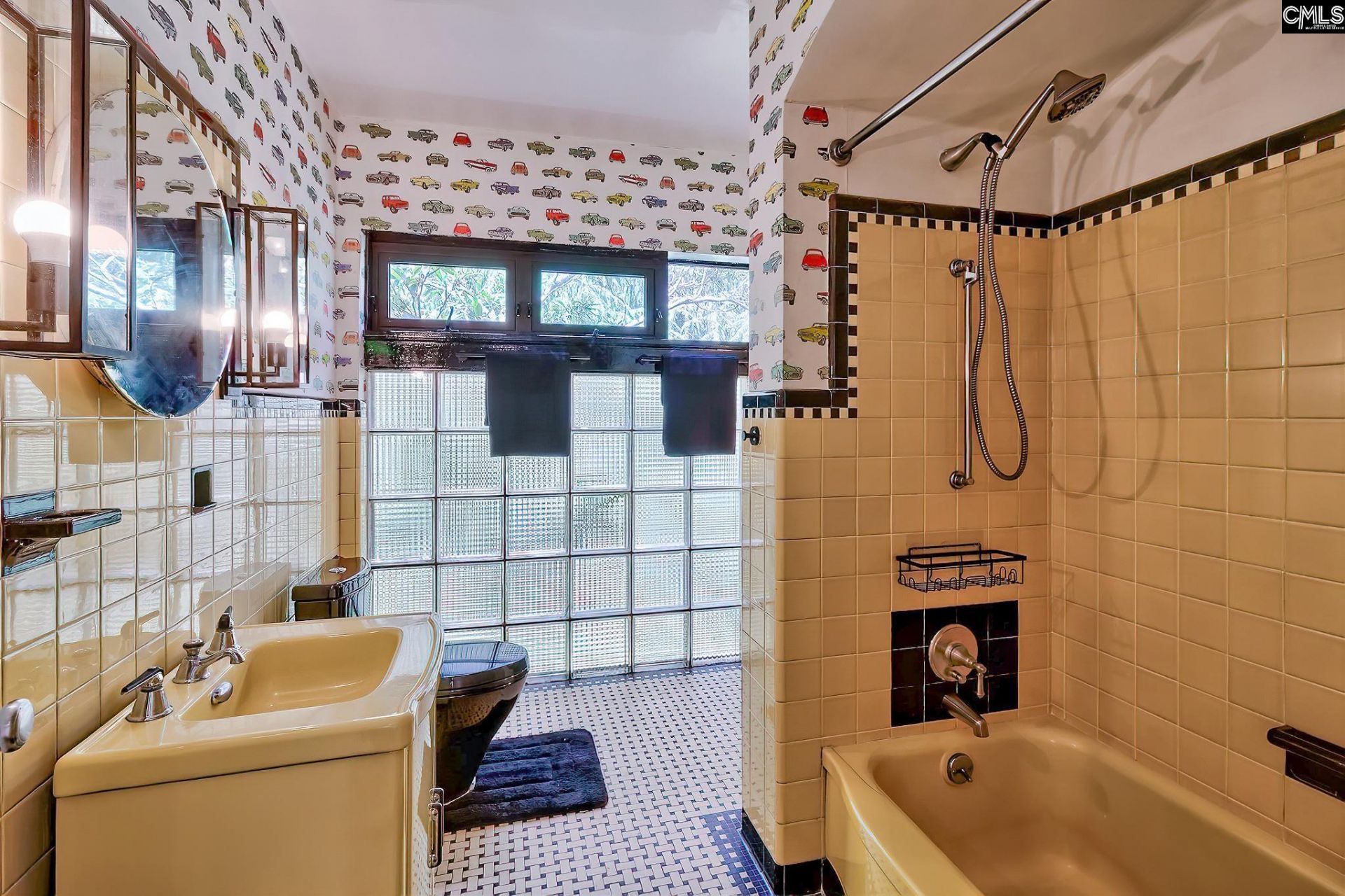 415 Harden Street  Photo 75