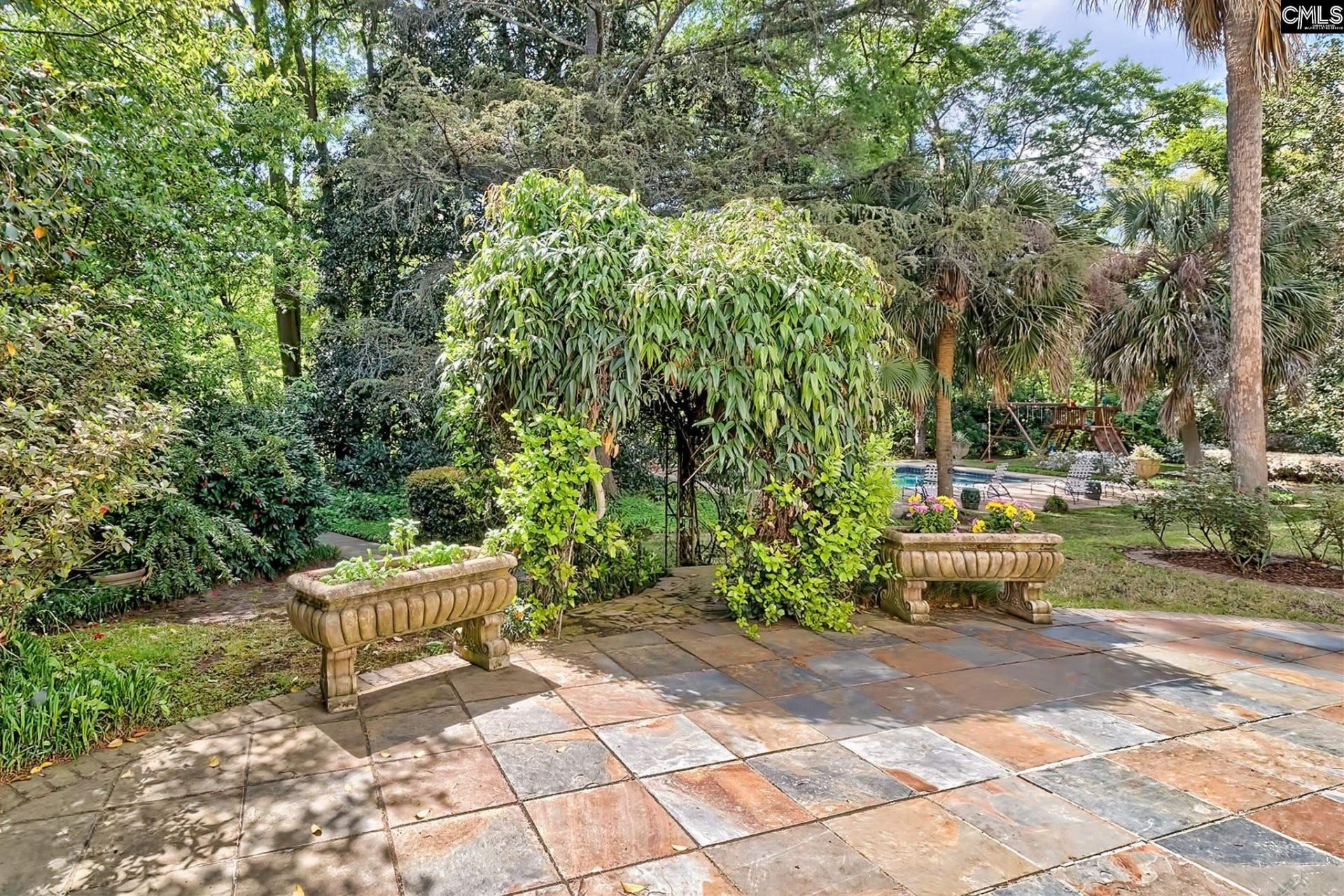 415 Harden Street  Photo 89