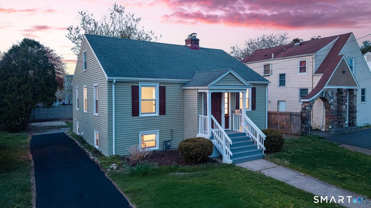 240 Placid, Stratford, CT 06615 Main Photo