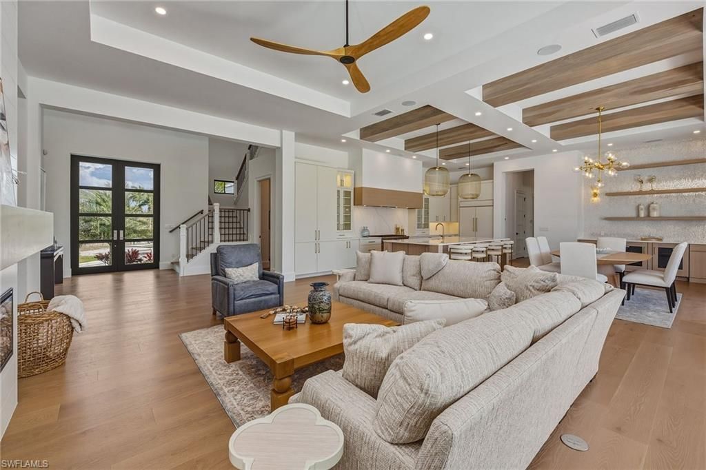 810 Elm Ct , Marco Island, FL 34145 Photo