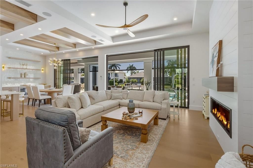 810 Elm Ct , Marco Island, FL 34145 Photo