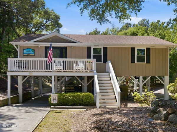 137 Doe Drive , Emerald Isle, NC 28594