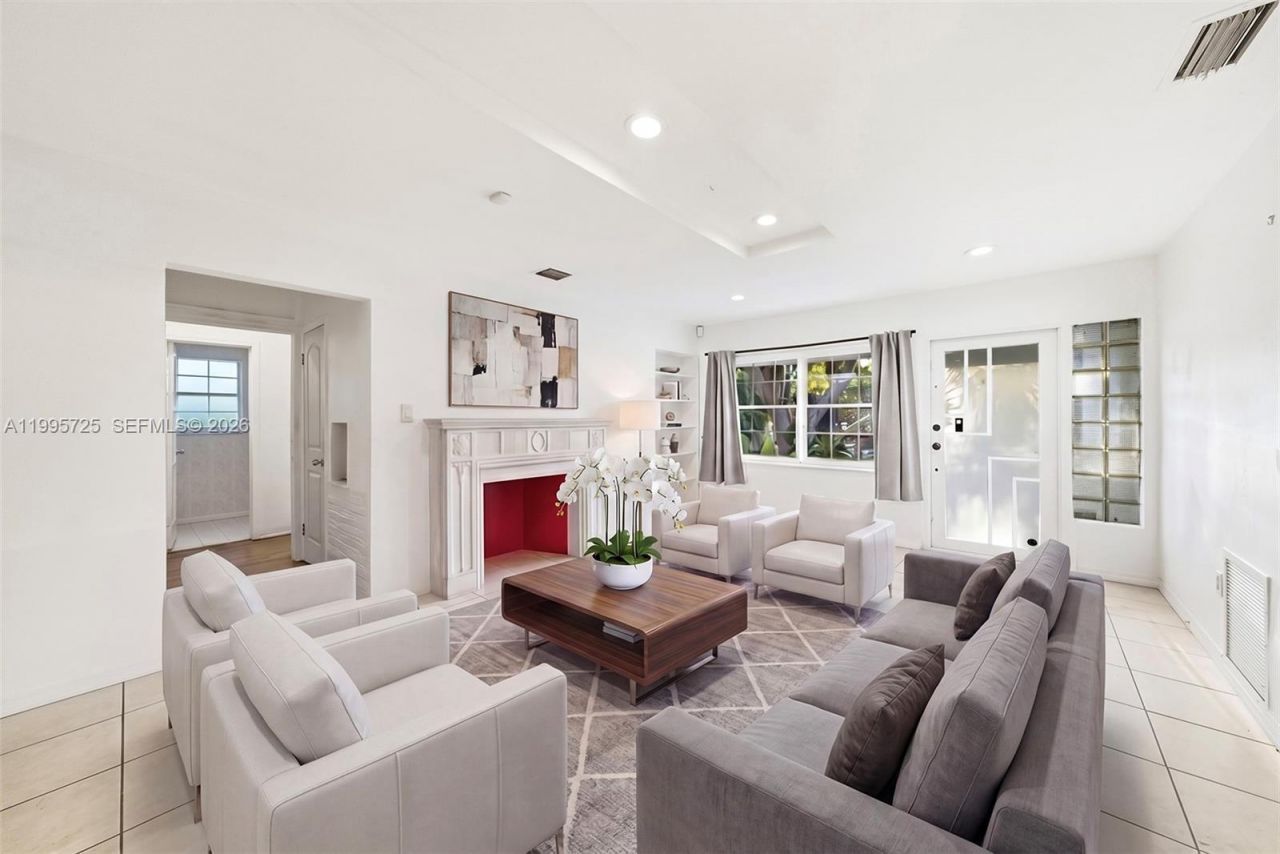3755 Royal Palm Ave, Miami Beach, FL 33140 Photo