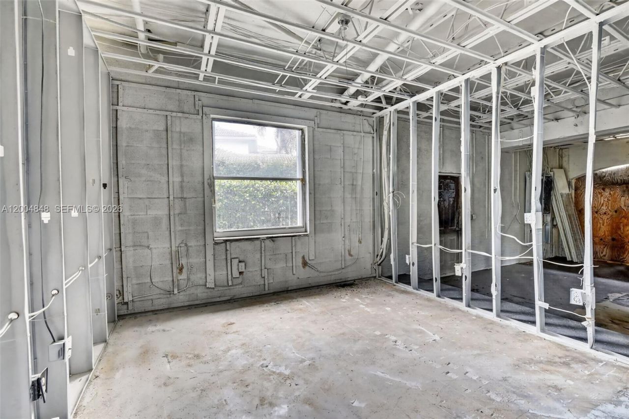 10161 N Lake Vista Cir, Davie, FL 33328 Photo