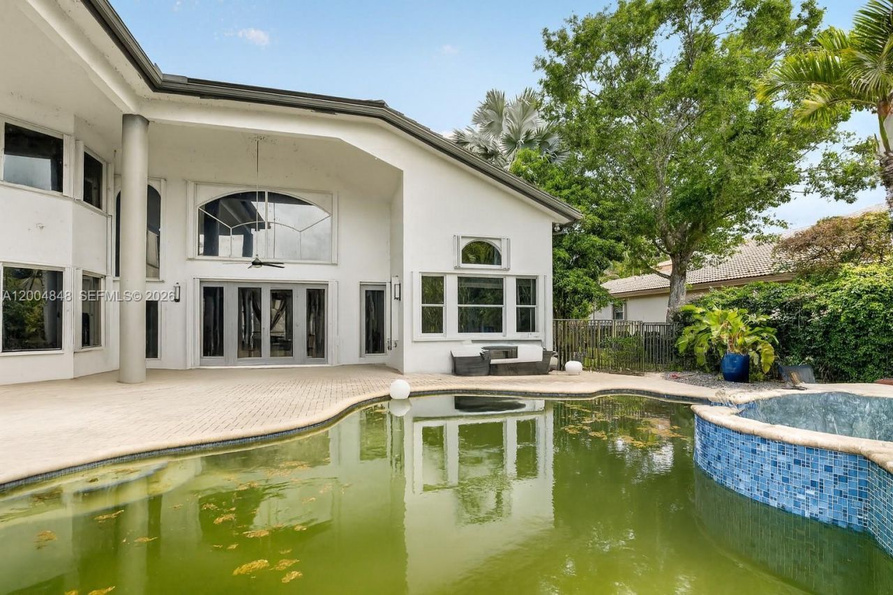 10161 N Lake Vista Cir, Davie, FL 33328 Photo