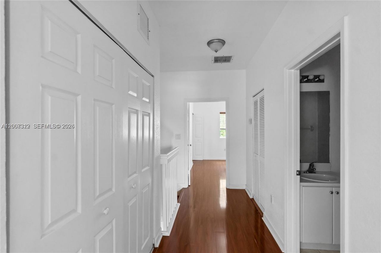 18172 SW 108th Path , Miami, FL 33157 Photo