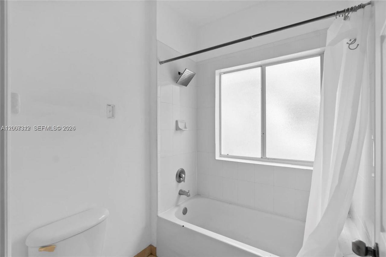 18172 SW 108th Path , Miami, FL 33157 Photo