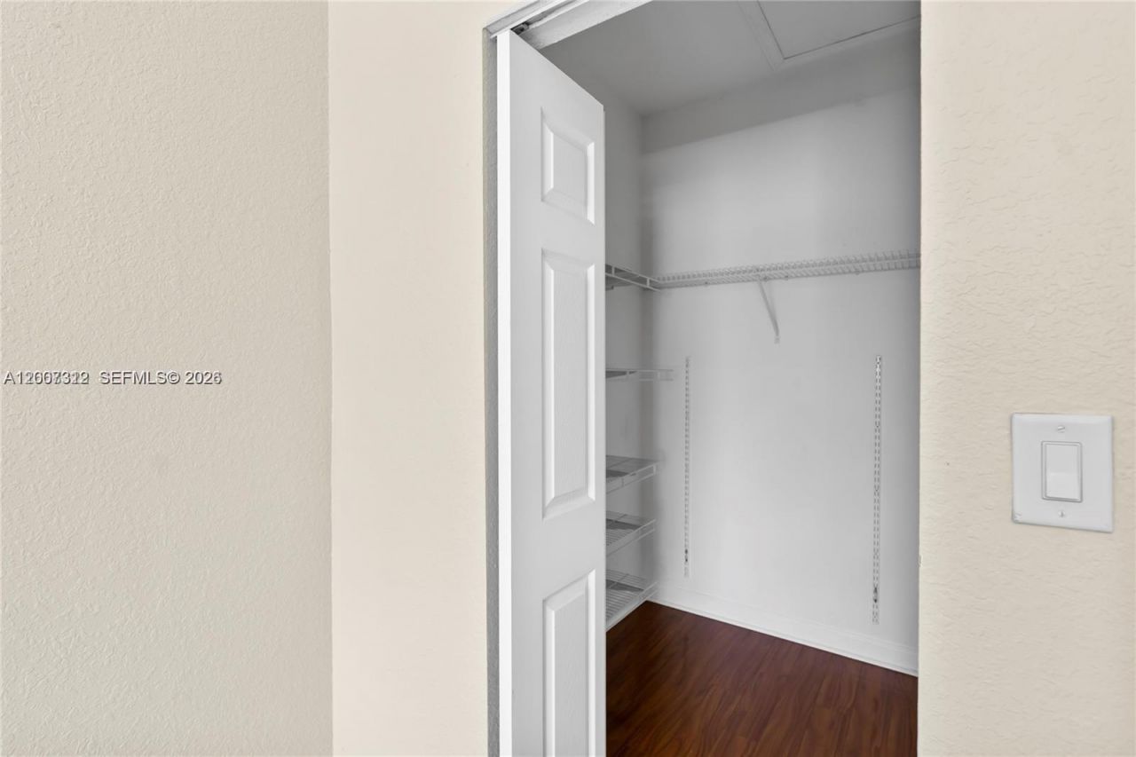 18172 SW 108th Path , Miami, FL 33157 Photo