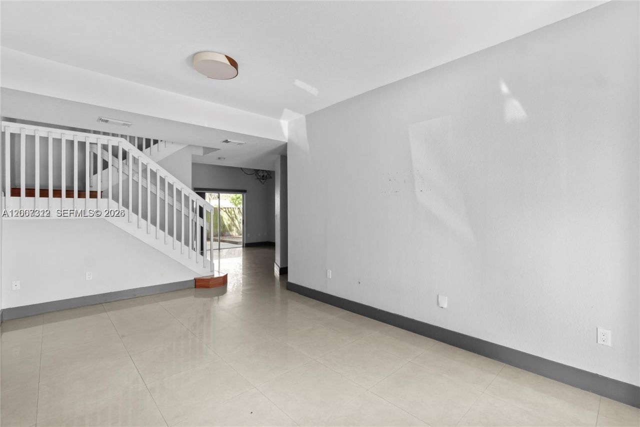 18172 SW 108th Path , Miami, FL 33157 Photo