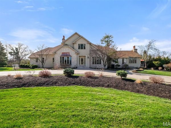 28 Ladue Meadows , St Louis, MO 63141