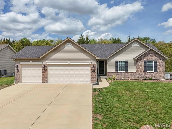 121 Bryan Ridge Drive , Wright City, MO 63390