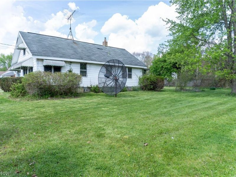 557 Sunshine Avenue, Youngstown, OH 44505 Photo 13