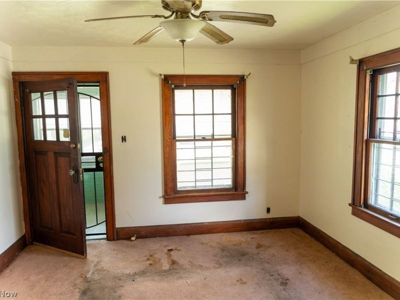 557 Sunshine Avenue, Youngstown, OH 44505 Photo 17