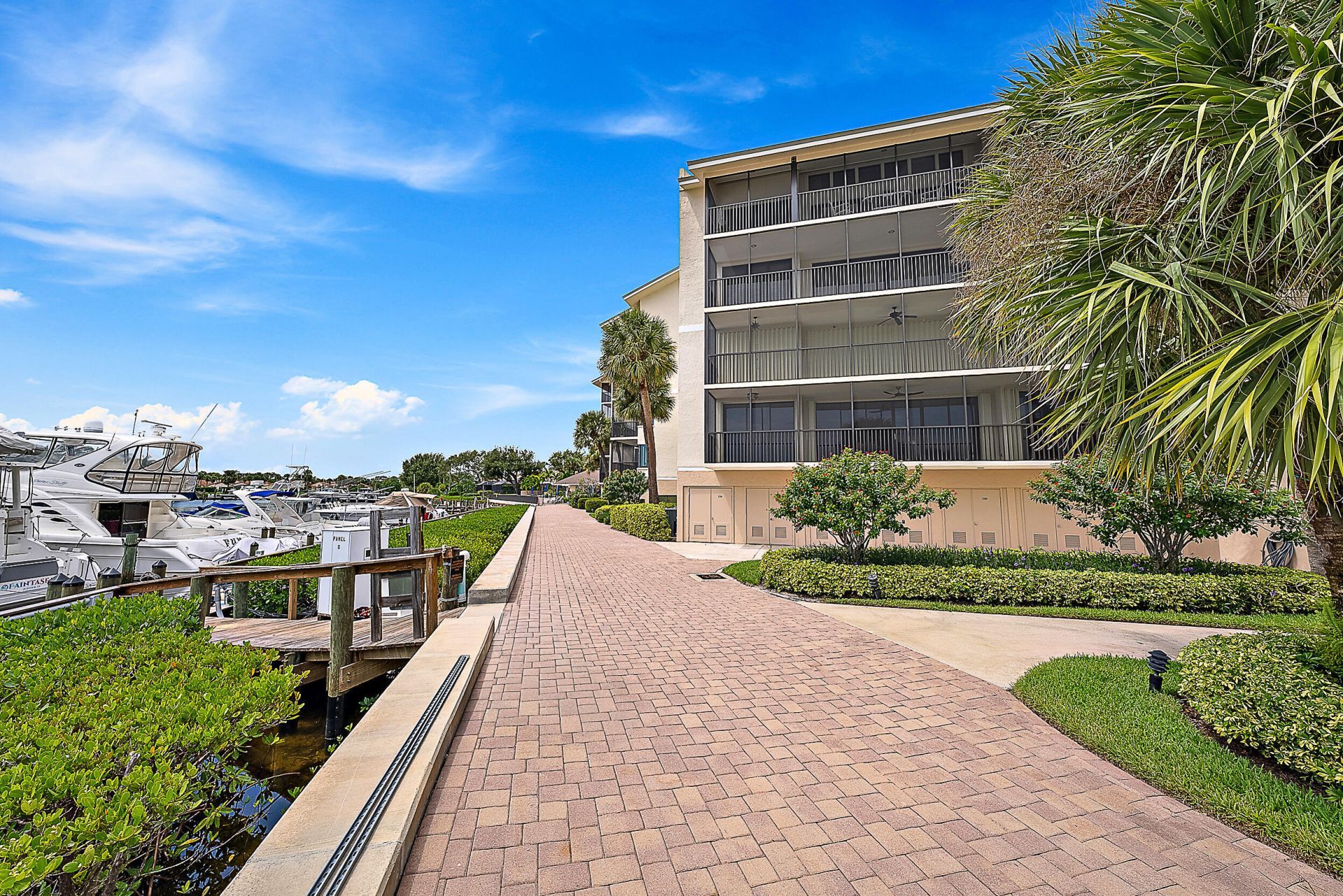 16910 Bay Street, Unit E204, Jupiter, FL 33477 Photo