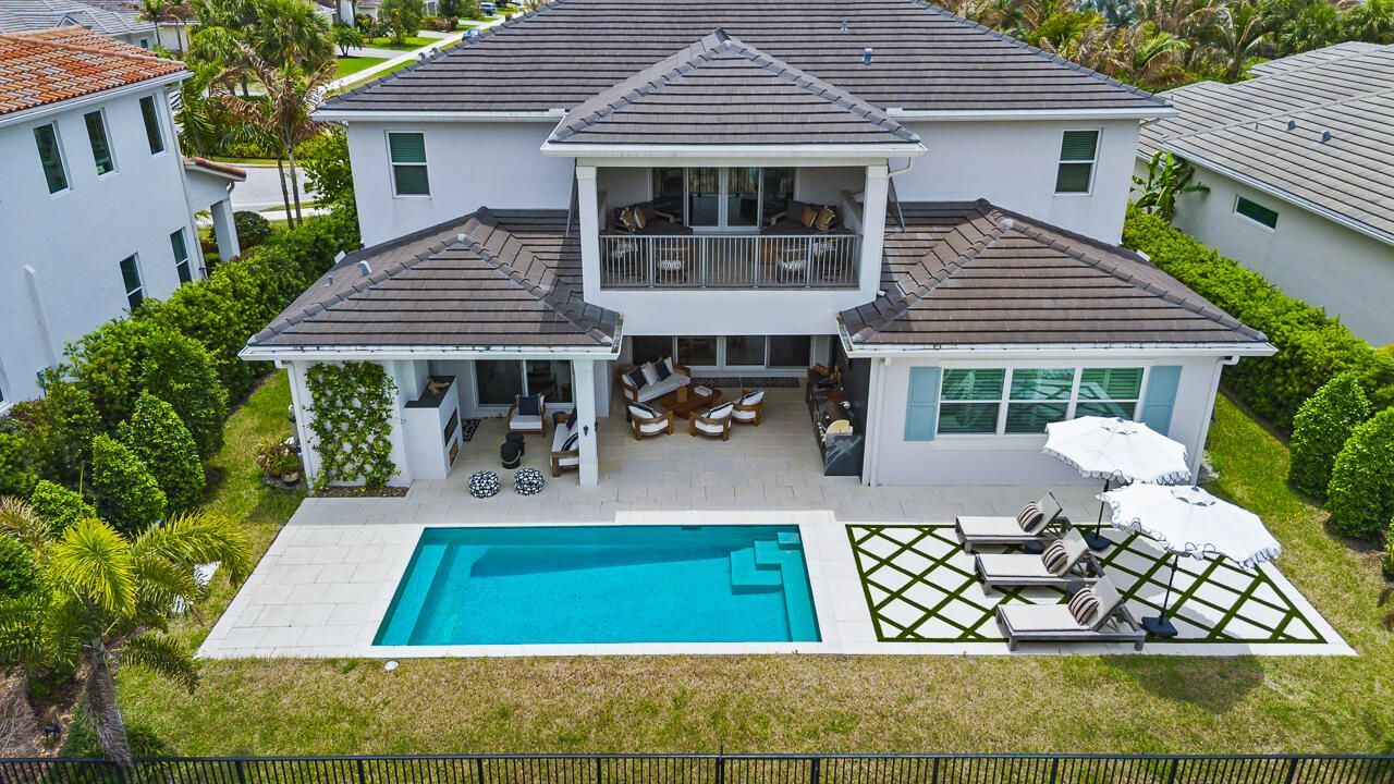 2465 NE Evinrude Circle, Jensen Beach, FL 34957 Photo