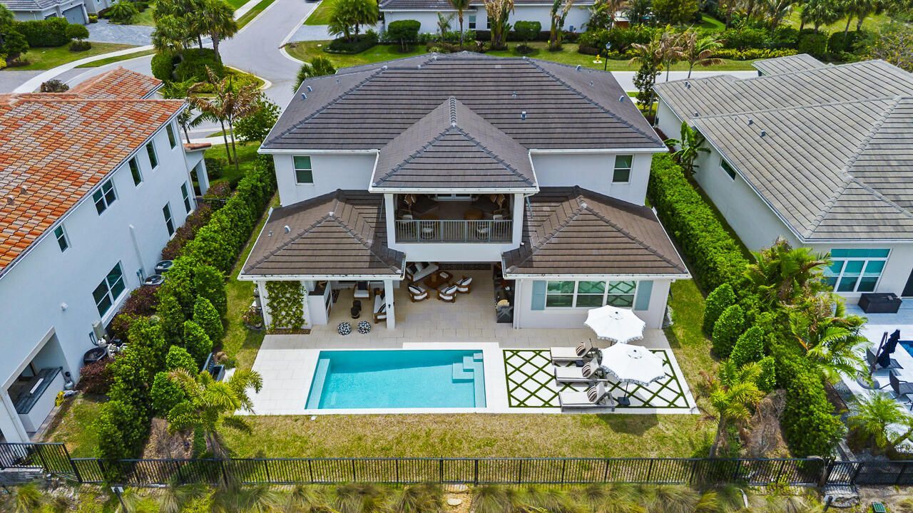 2465 NE Evinrude Circle, Jensen Beach, FL 34957 Photo