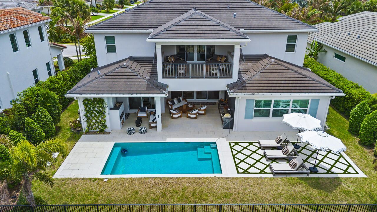 2465 NE Evinrude Circle, Jensen Beach, FL 34957 Photo