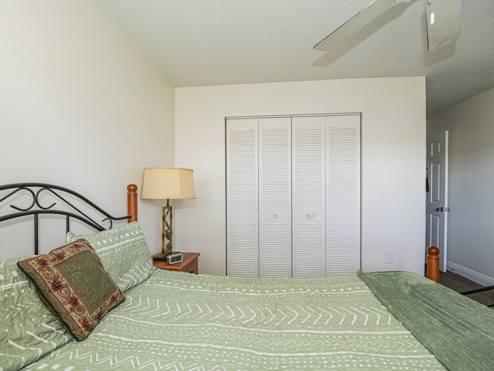 2800 Indian River Boulevard, Unit 4r, Vero Beach, FL 32960 Photo