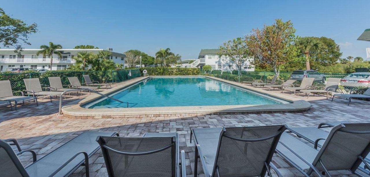 2800 Indian River Boulevard, Unit 4r, Vero Beach, FL 32960 Photo