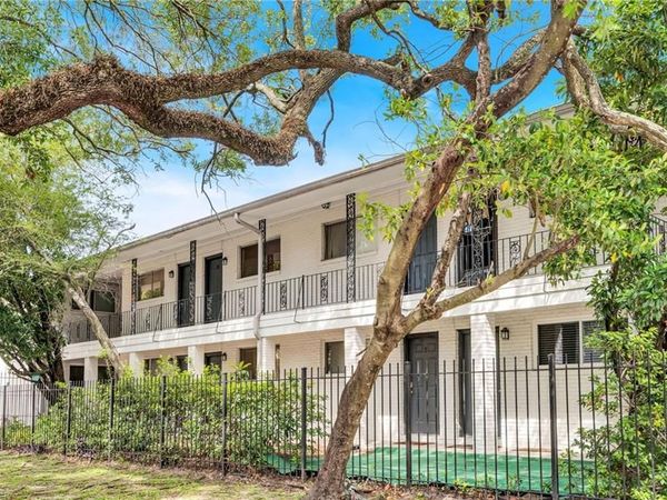 1901 PRYTANIA Street, Unit 2, New Orleans, LA 70130
