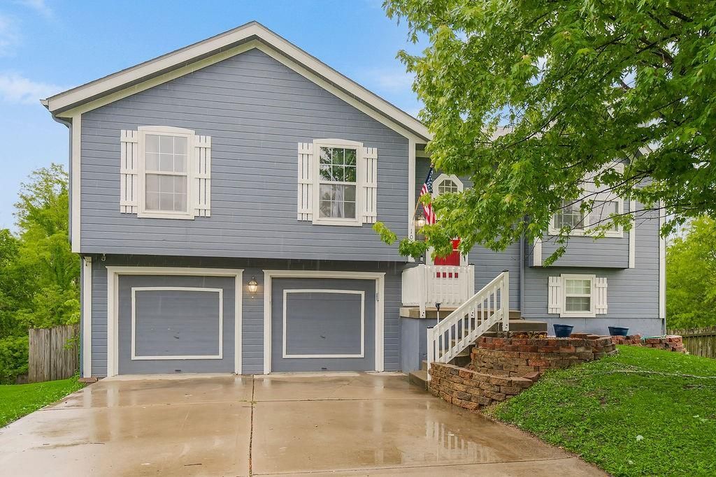 10531 N Ditman Avenue, Kansas City, MO 64157 Main Photo