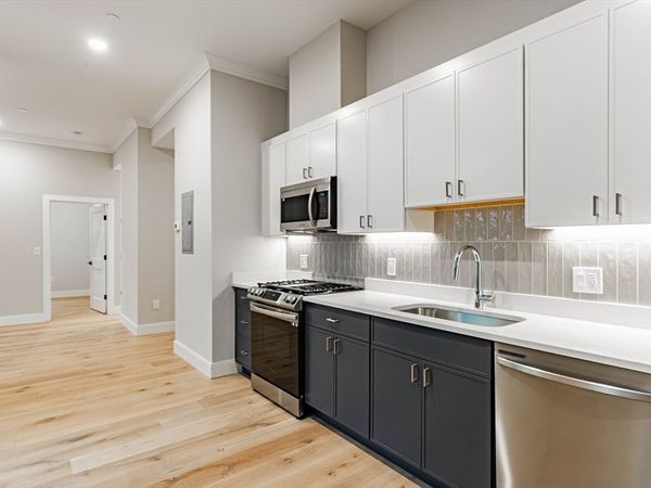 157 Everett St., Unit 201, Boston, MA 02134