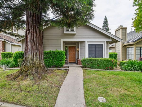 2004 Fernwood Cir, Roseville, CA 95661