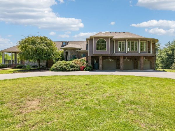 2836 Academy Rd , Lebanon, TN 37087