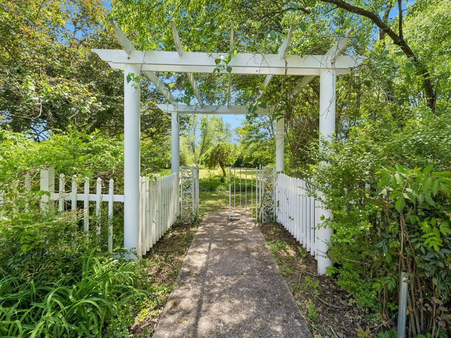 Property Image 92