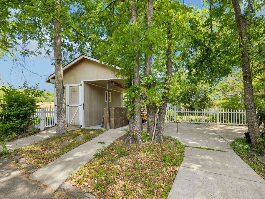Property Image 93