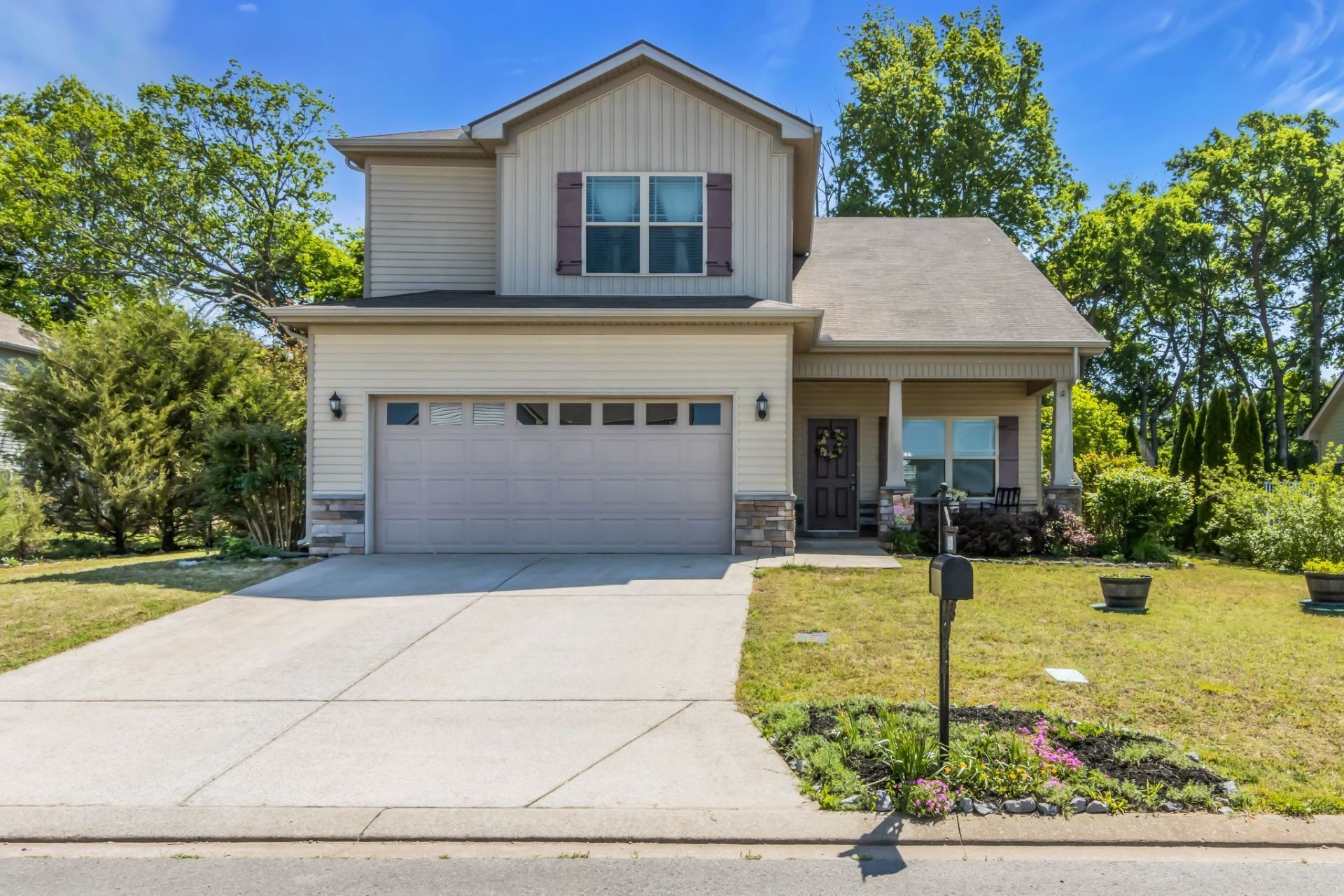 1410 Halverson Dr, Murfreesboro, TN 37128 Main Photo