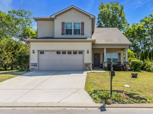 1410 Halverson Dr , Murfreesboro, TN 37128