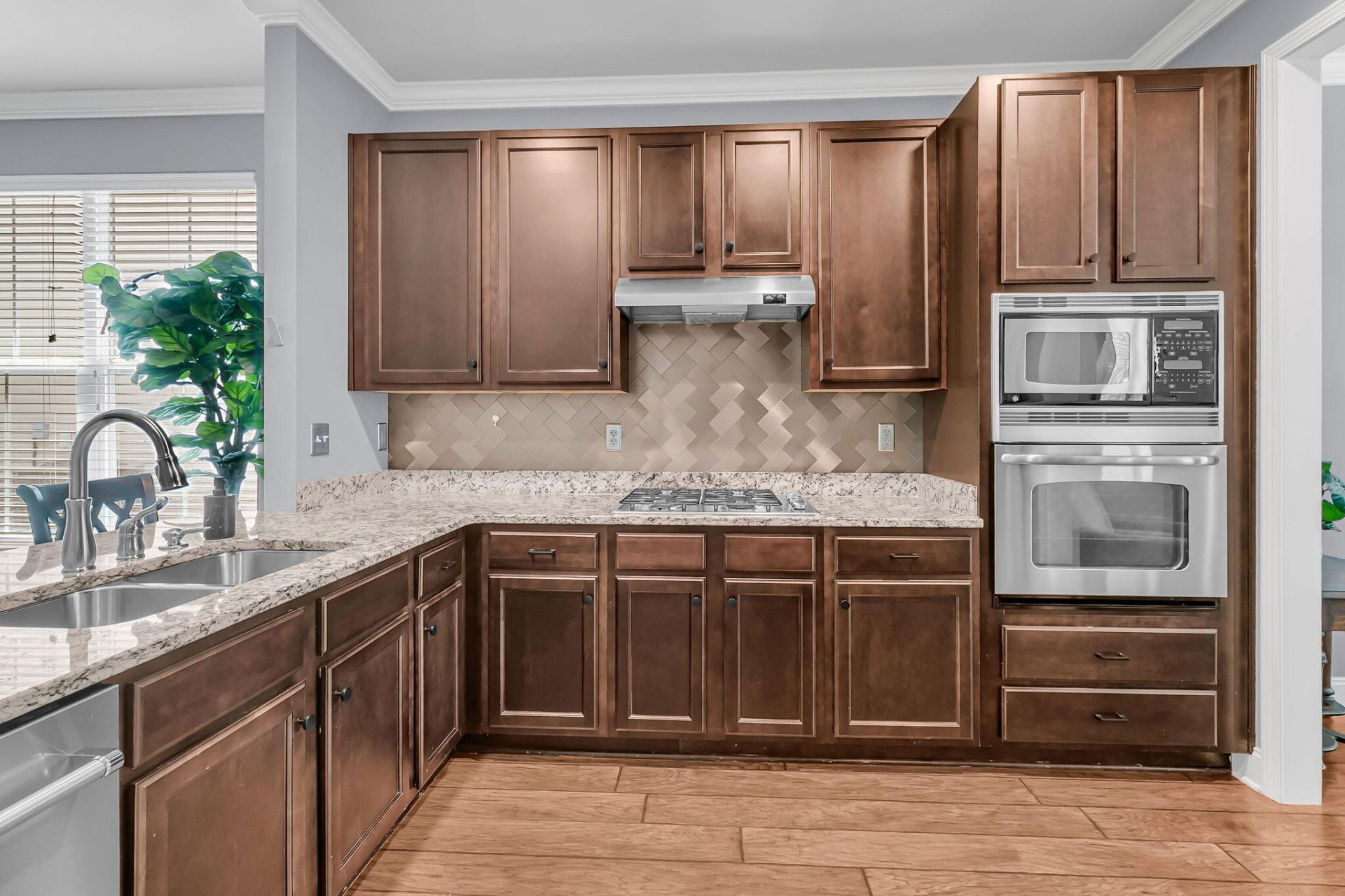 129 Glenspring Drive Photo 11