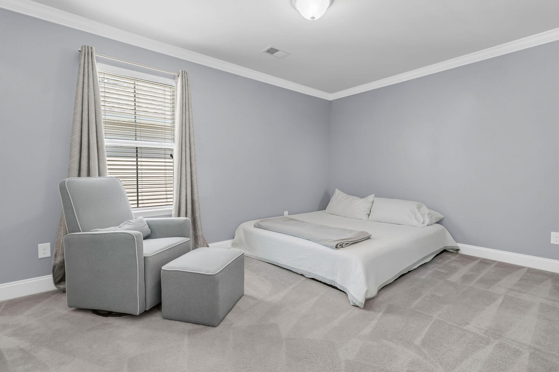 129 Glenspring Drive Photo 32