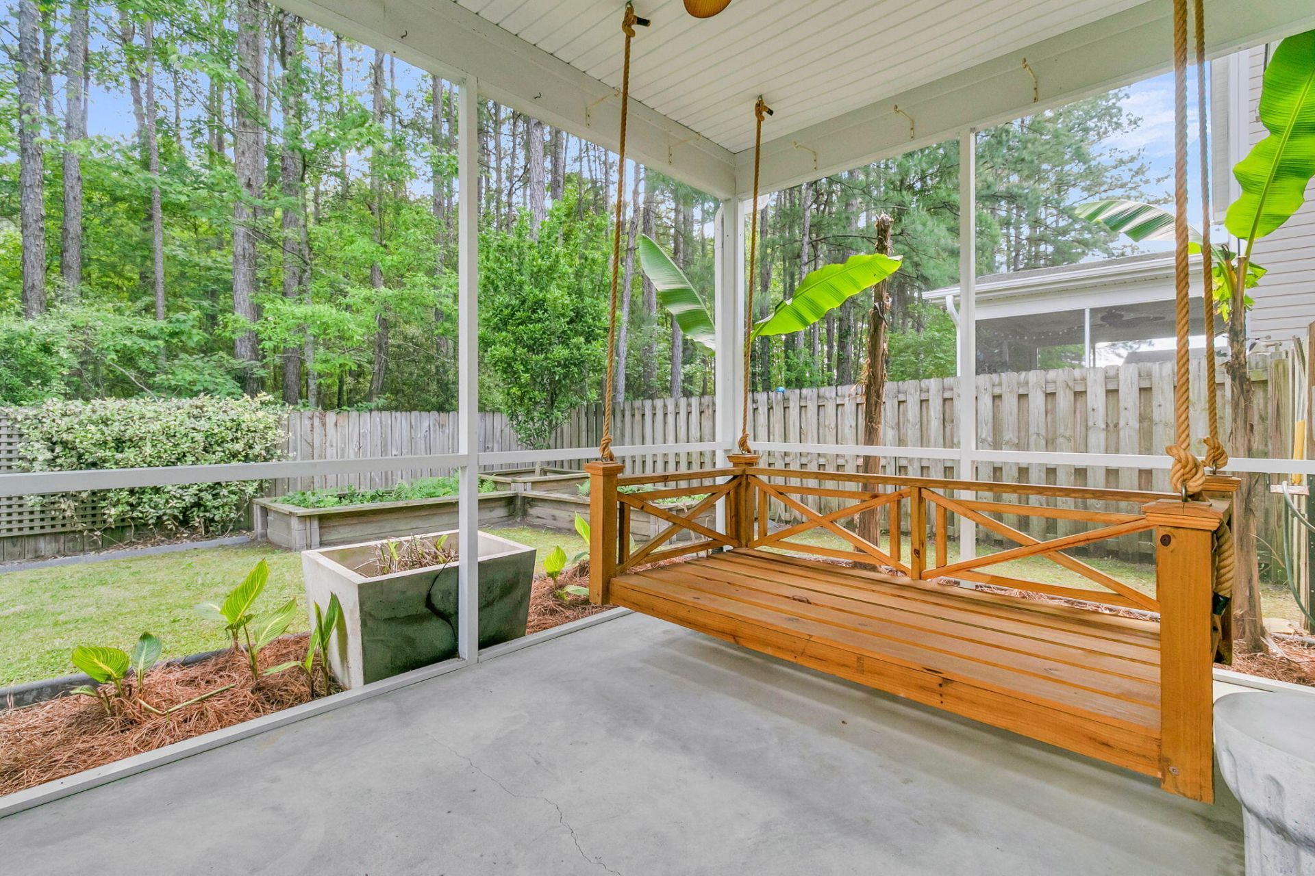 129 Glenspring Drive Photo 35