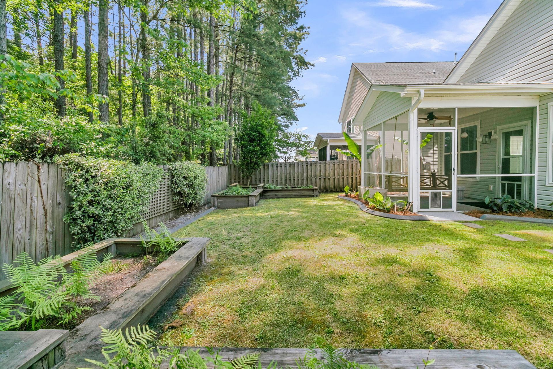 129 Glenspring Drive Photo 38