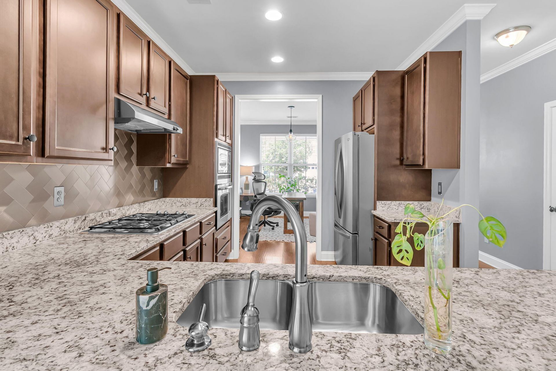 129 Glenspring Drive Photo 9