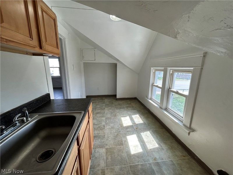 2526 Sunset Boulevard, Unit 2, Steubenville, OH 43952 Photo 8